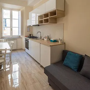 city-center-two-roomed-flat-termini-aquarium.it-romehotels.com/
